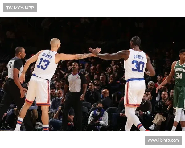 雄鹿与尼克斯战绩胶着 ESPN预测两队胜率势均力敌