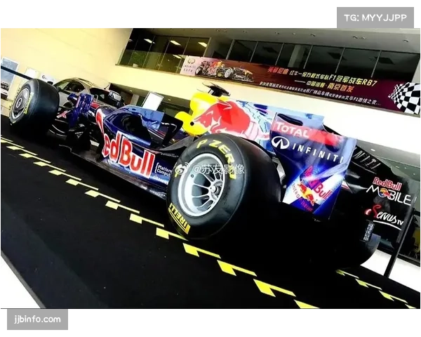 红牛RB22赛车直道优势缩水,技术观察家点出其空力设计取舍